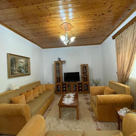 Apartament Elion Gjirokastra Zewnętrze zdjęcie