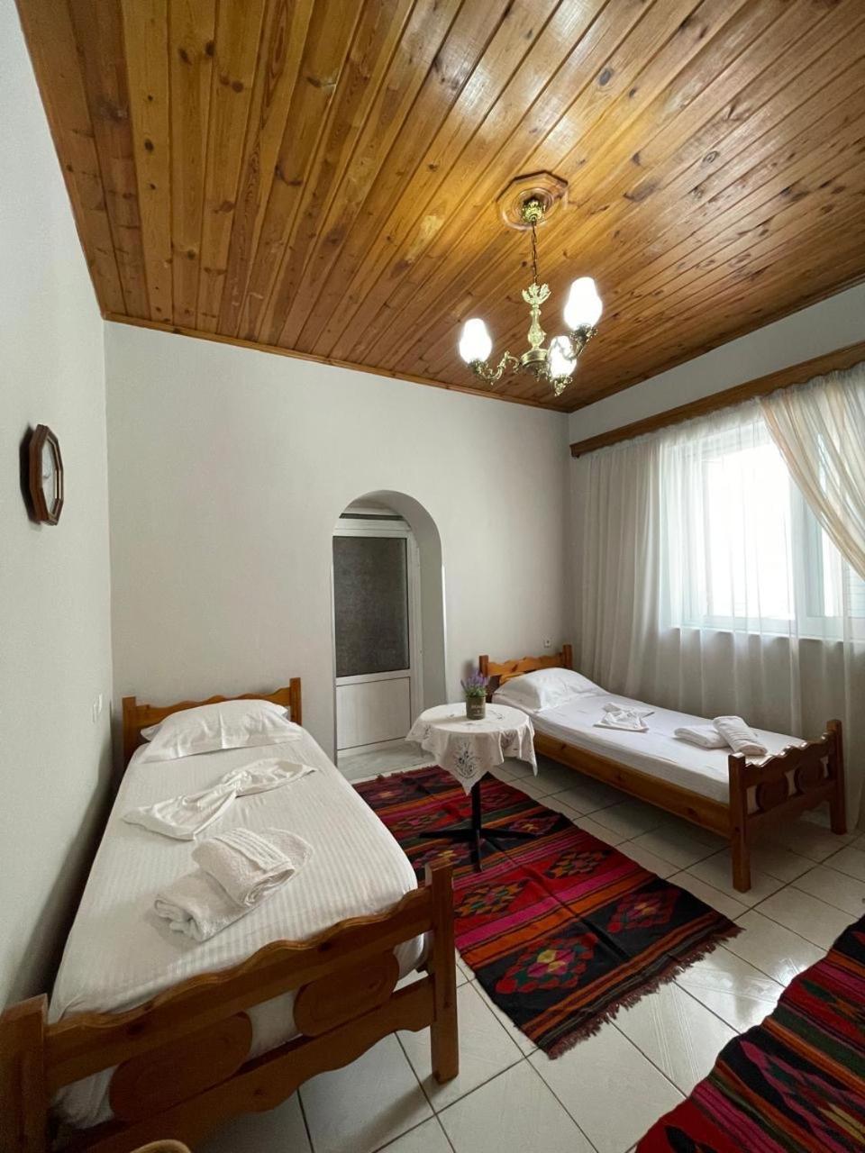 Apartament Elion Gjirokastra Zewnętrze zdjęcie